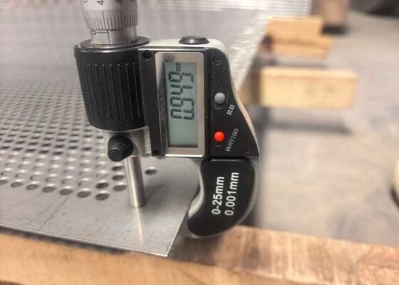 精密産業用フィルタリング用 304 ステンレス鋼孔板